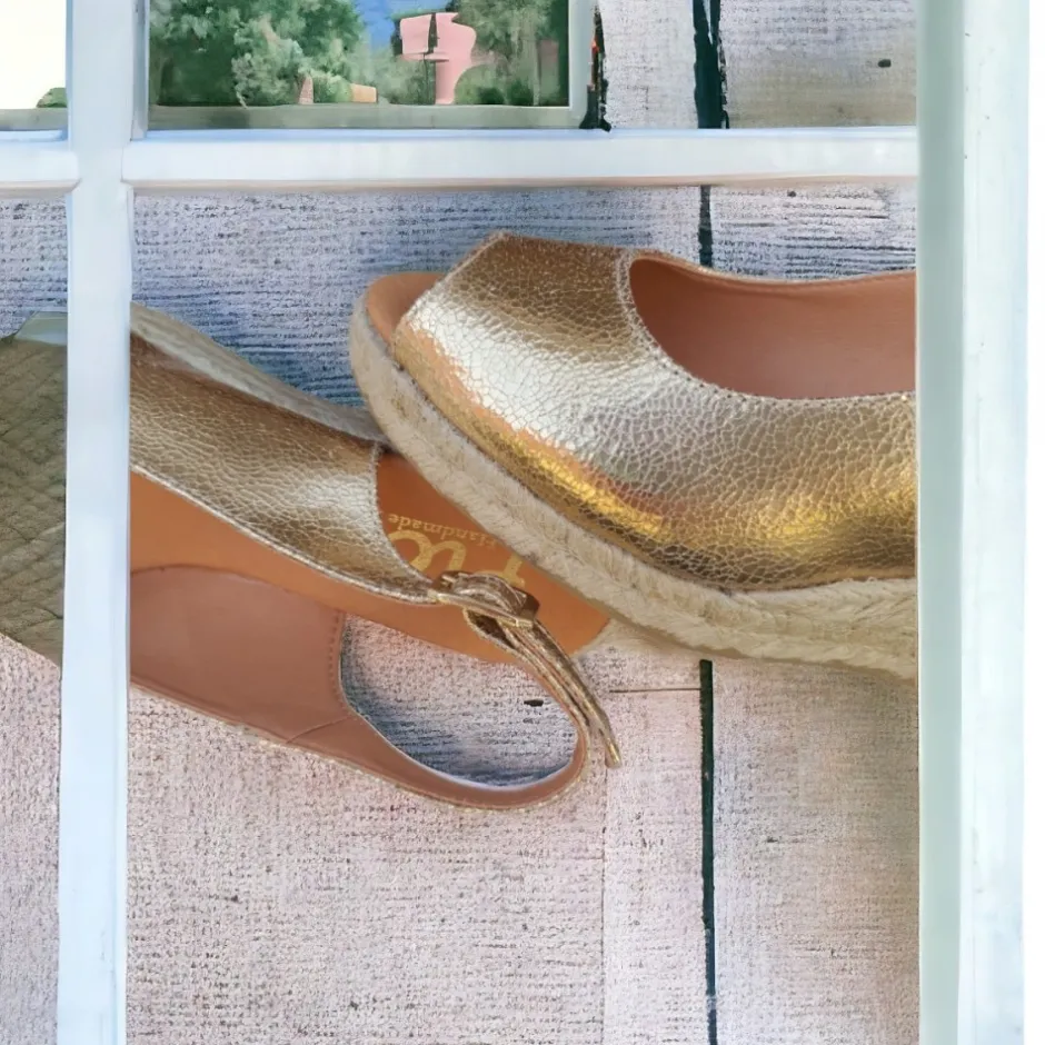 alpargatas_de_esparto_pie_4-2.webp Calzaro Alpargatas | Alpargatas de Esparto Piel 2759 Dorado Craquelado.