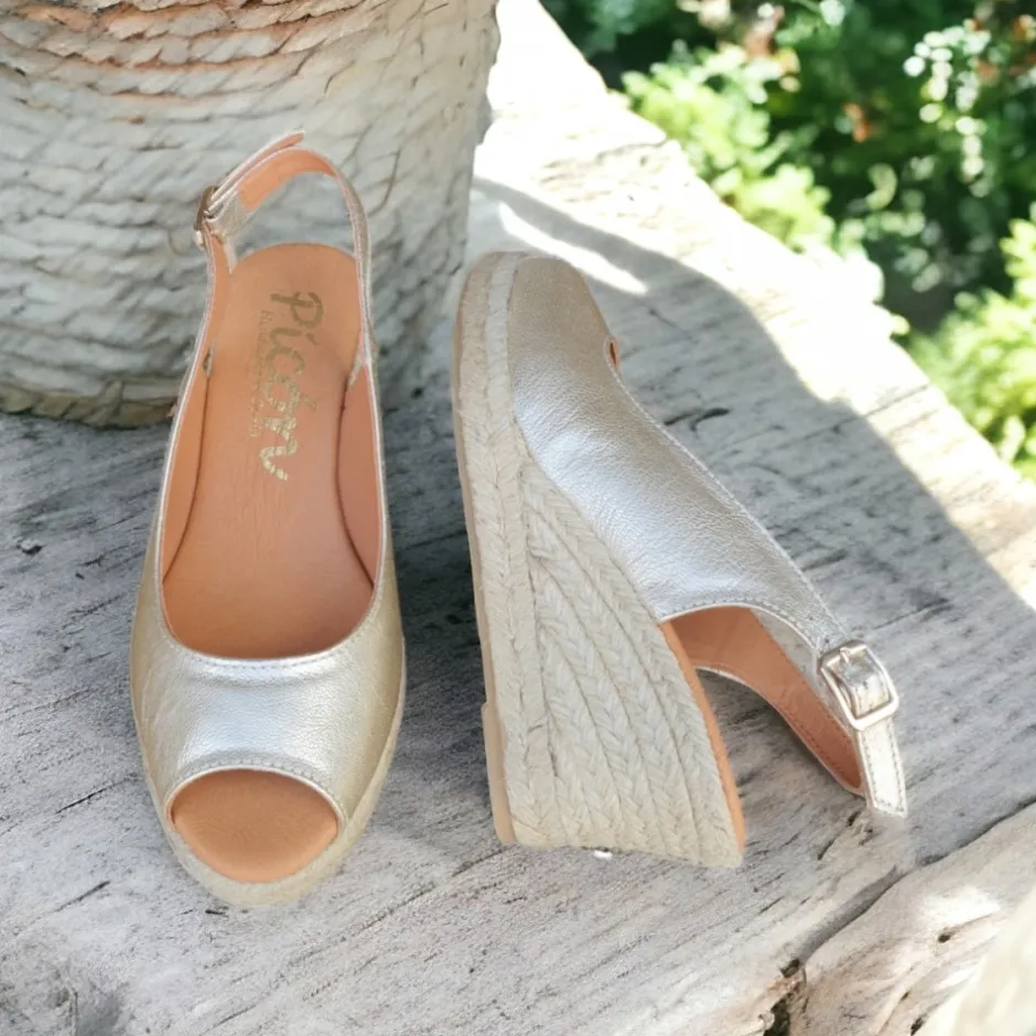 alpargatas_de_esparto_pie_5-3.webp Calzaro Alpargatas | Alpargatas de Esparto Piel 2759 Oro Carrara Laminado.