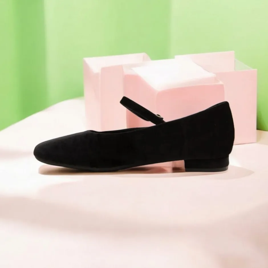 bailarinas_flexibles__en__4-1.webp Calzaro Zapatos De Tac贸n | Bailarinas | Bailarinas Flexibles 459 en Terciopelo Negro