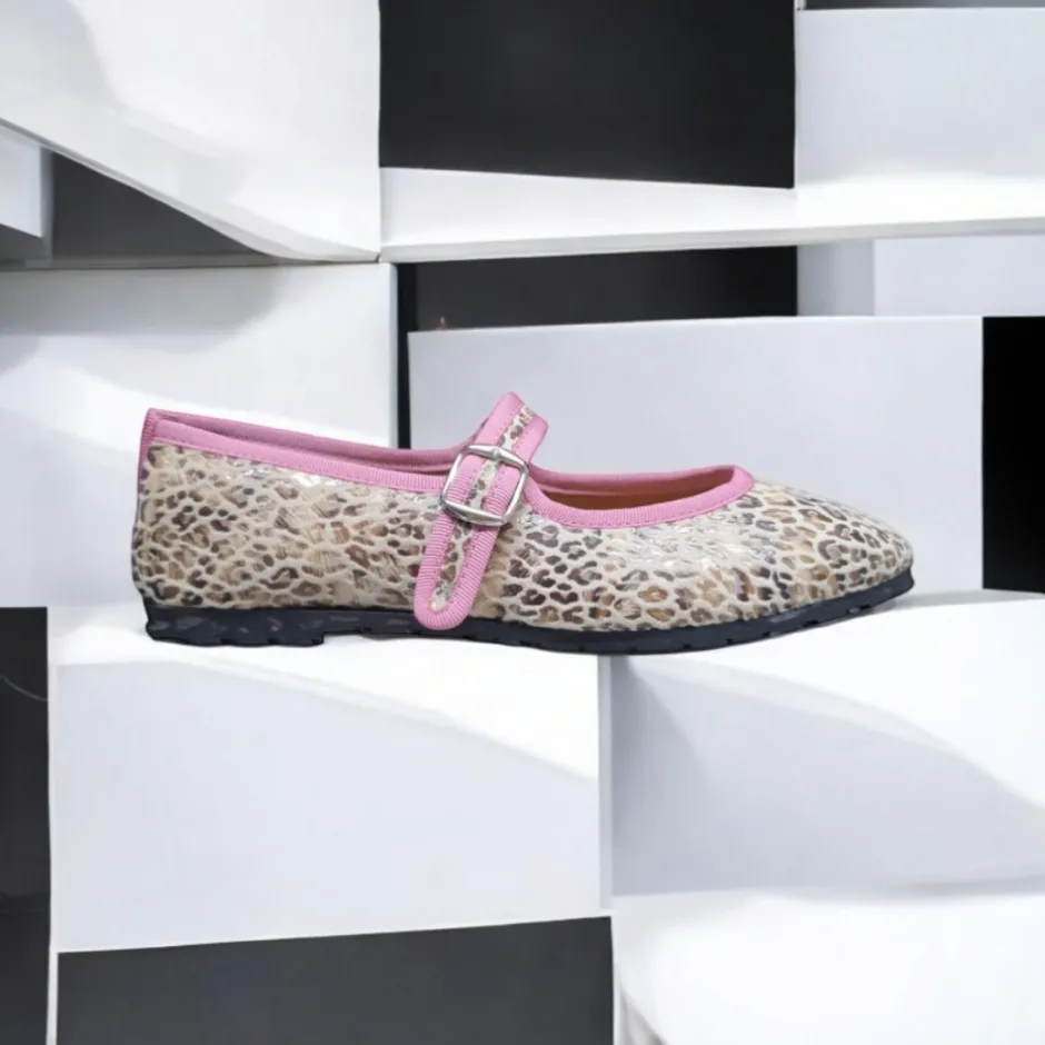 bailarinas_venecianas_tra_0-2.webp Calzaro Casual | Bailarinas | Bailarinas Venecianas Trabilla de Mujer Berta en Piel Beige Leopardo