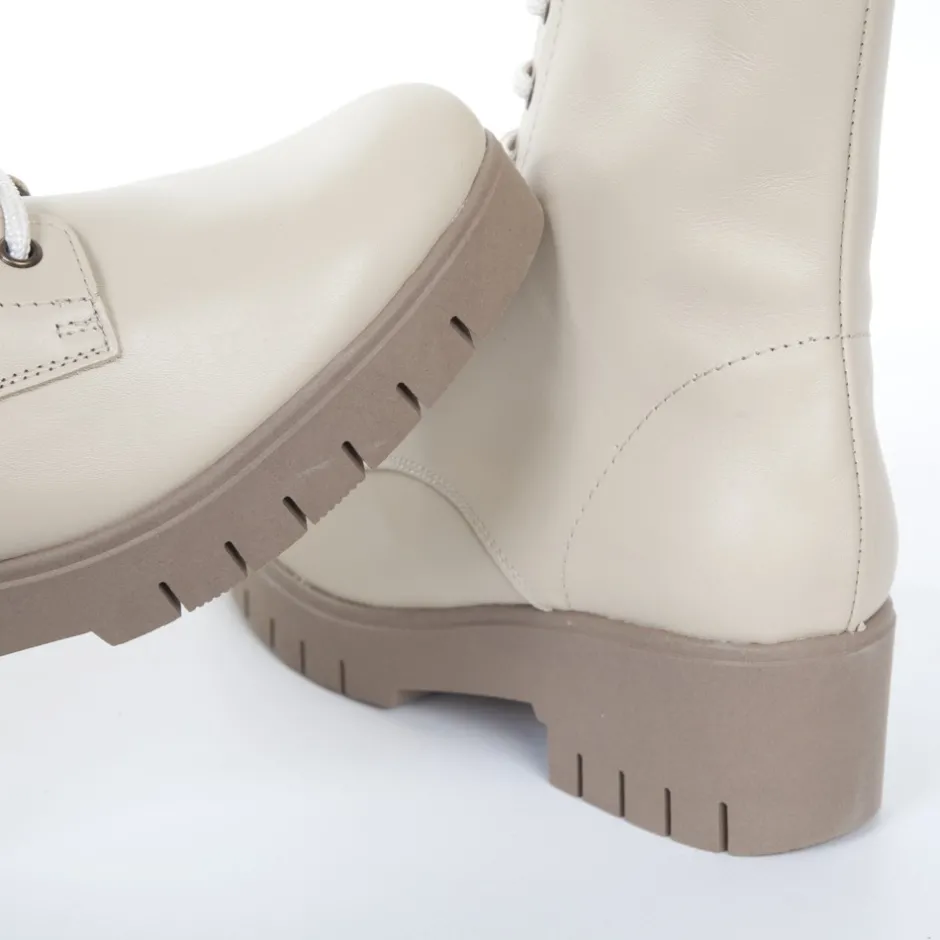 bota_cordon__crema_hielo_9.webp Calzaro Botas Bajas Y Botines | Bota Cordon 36 Crema Hielo