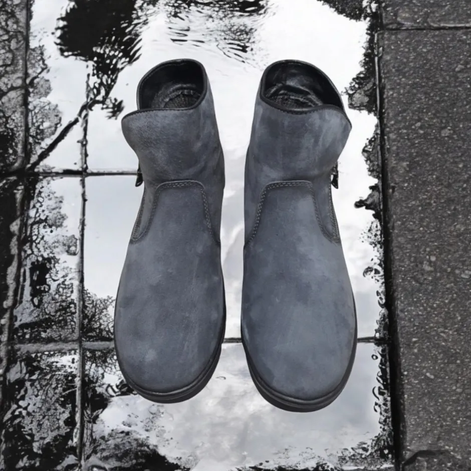 bota_mujer_serraje_grafit_3.webp Calzaro Casual | Botas Bajas Y Botines | Bota Mujer Serraje Grafito Membrana Impermeable 9073 Water Proof
