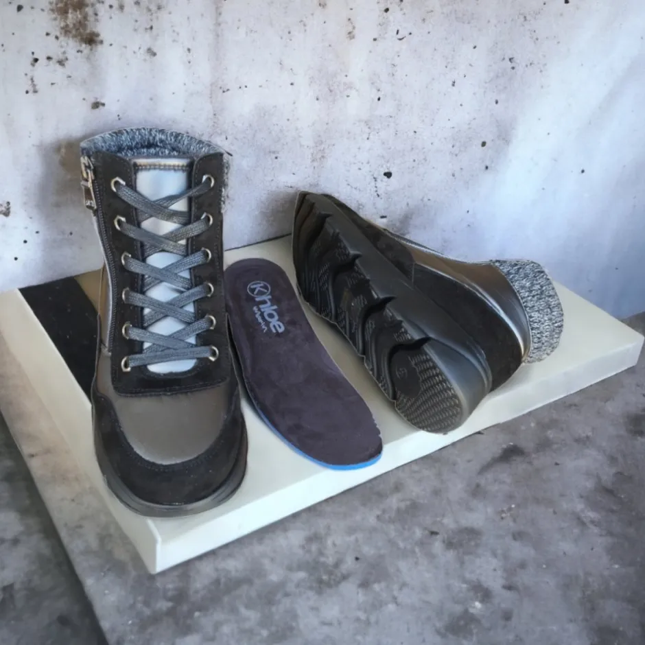 bota_sneaker_mujer_casual_1-1.webp Calzaro Casual | Botas Y Botines Mujer | Bota Sneaker Mujer Casual 3327 Negro