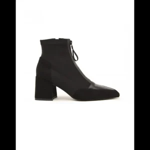 Calzaro Botas Y Botines Mujer | Botines en Negro 462J006 con Cremallera Frontal.