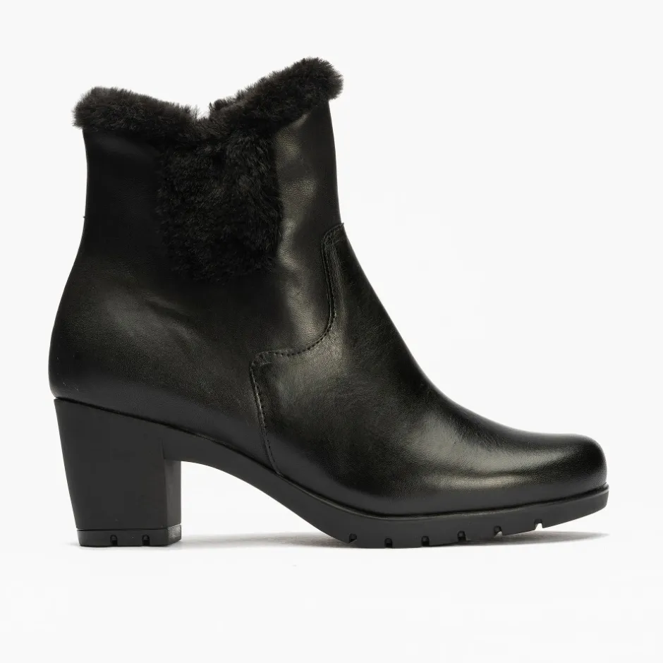 botn_alto_tacn__negro_con_0.webp Calzaro Botas De Pelo | Botín alto tacón 3315 negro con detalle pelo