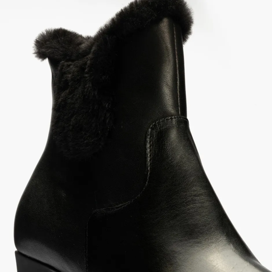 botn_alto_tacn__negro_con_1.webp Calzaro Botas De Pelo | Botín alto tacón 3315 negro con detalle pelo