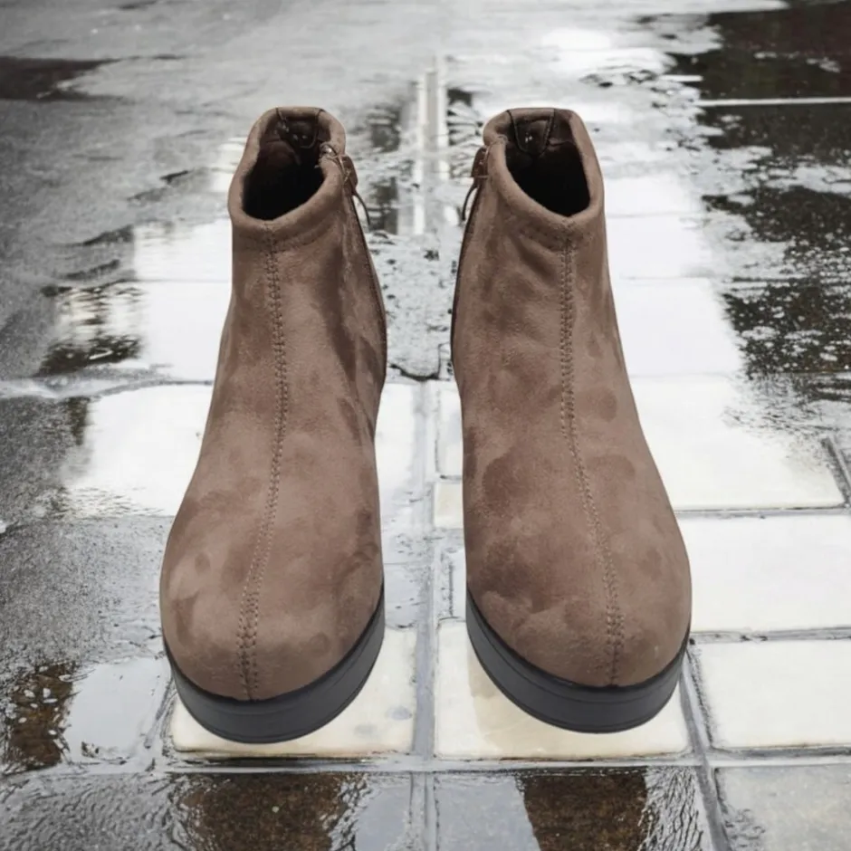 botn_tacn_mujer_lycra_y_m_3.webp Calzaro Botas Y Botines Mujer | Botín Tacón Mujer Lycra y Microfibra 4320 Taupe