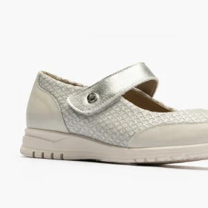 Calzaro Mocasines | Merceditas de Mujer 2824 en Textil combinada con Velcro y Suela de Goma Crema
