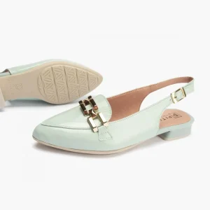 Calzaro Zapatos De Tac贸n | Bailarinas | Mocasines de Mujer 5784 Destalonados en Piel Charol con Adorno Cadena Metálica Azul Turquesa.
