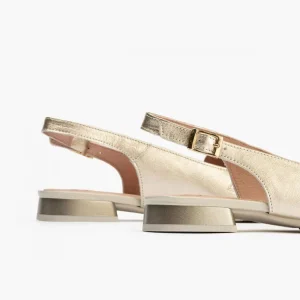 Calzaro Zapatos De Tac贸n | Bailarinas | Mocasines de Mujer 5785 Destalonados en Piel Laminada con Adorno Cadena Metálica Dorado.