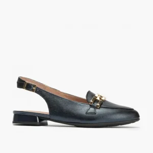Calzaro Zapatos De Tac贸n | Bailarinas | Mocasines de Mujer 5785 Destalonados en Piel Laminada con Adorno Cadena Metálica Azul.