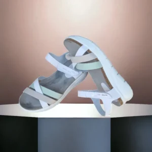 Calzaro Sandalias Bios | Sandalia 6911 en Blanco, Gris y Manzana.