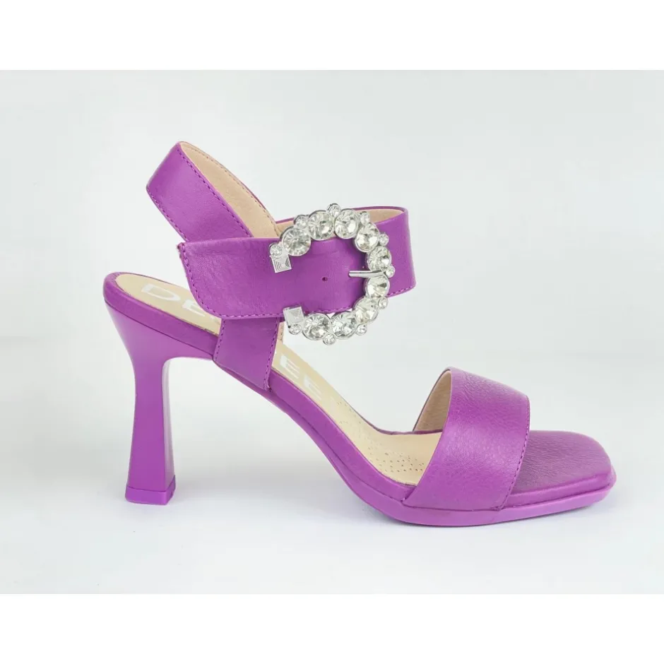 sandalia_adorno_metal_ale_3.webp Calzaro Zapatos De Tac贸n | Sandalia Adorno Metal Alexa 6 Diana Buganvilla Morado