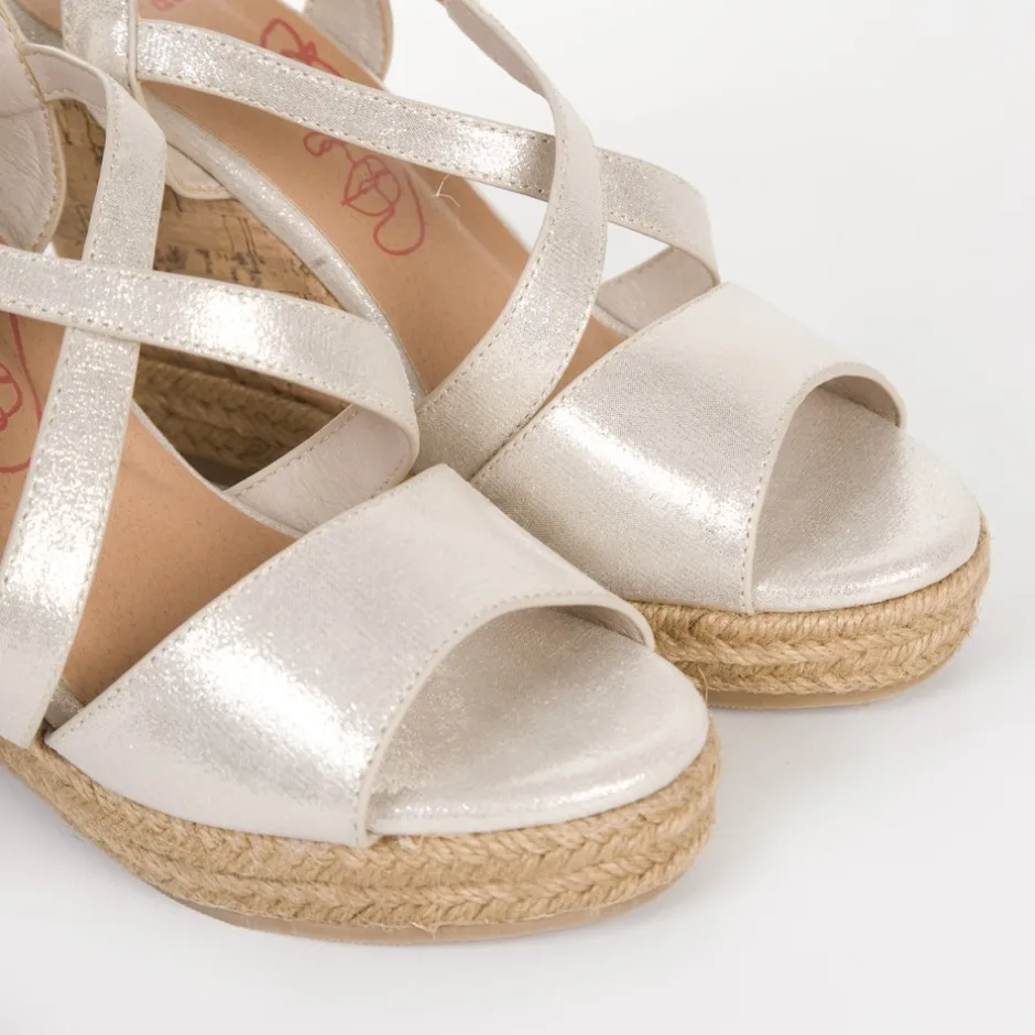 sandalia_cua_corcho_y_yut_4.webp Calzaro Alpargatas | Alpargatas | Sandalia Cuña Corcho y Yute 711 Oro Platino.
