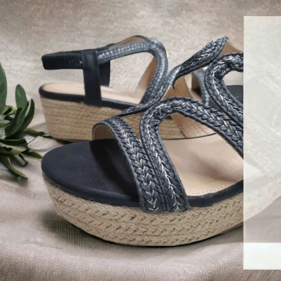 sandalia_cua_yute__negro__1.webp Calzaro Alpargatas | Alpargatas | Sandalia Cuña Yute 23526 Negro Tiras Trenza