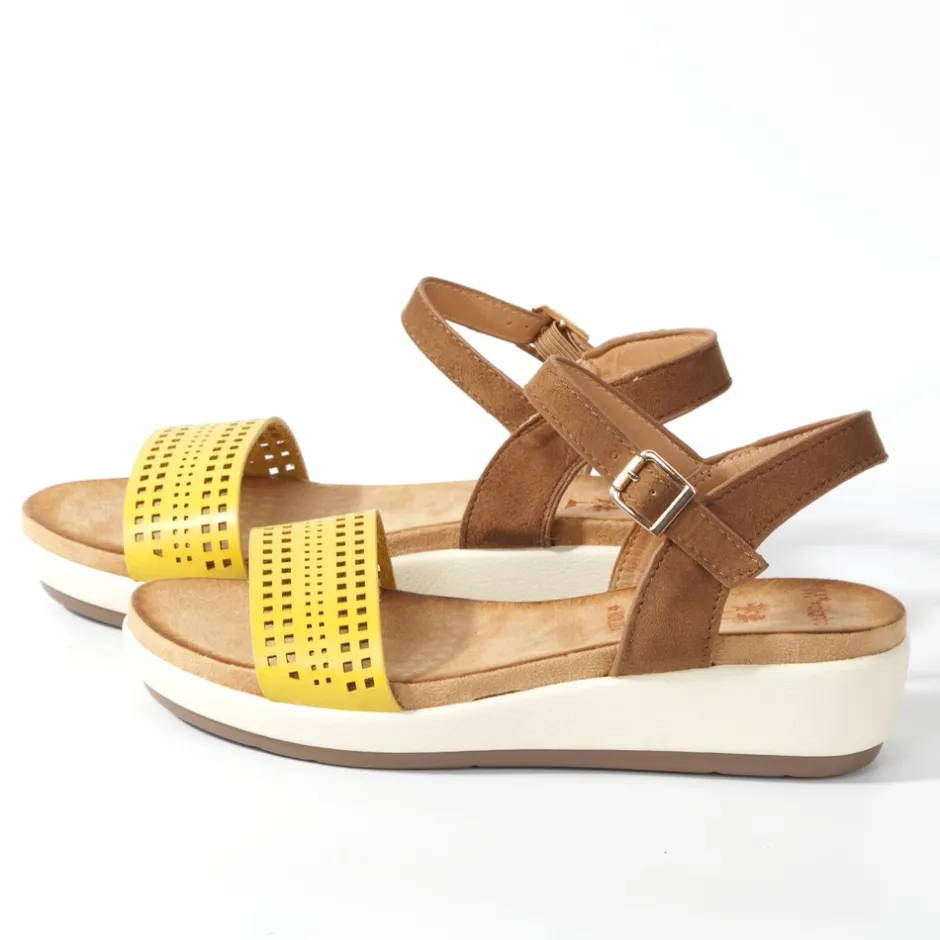 sandalia_plana__mostaza_5.webp Calzaro Sandalias | Sandalia plana 277 mostaza