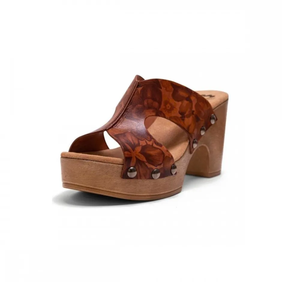 sandalia_tacn_sport__taup_2.webp Calzaro Zuecos | Sandalia tacón sport 2669 taupe