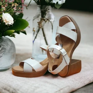 Calzaro Sandalias | Sandalias de Tacón 78045 Charol Blanco Hielo.