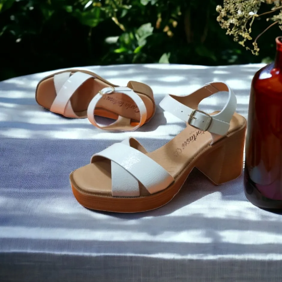 sandalias_de_tacn__charol_3.webp Calzaro Sandalias | Sandalias de Tacón 78045 Charol Blanco Hielo.