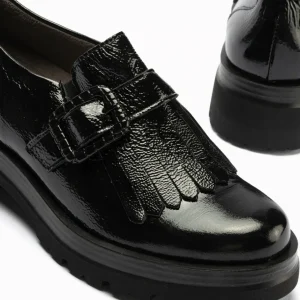 Calzaro Mocasines | Zapato Abotinado 10097 en Charol de Mujer en Color Negro.
