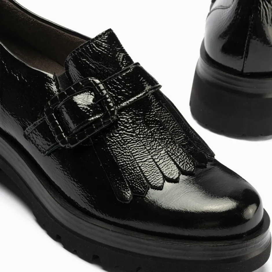 zapato_abotinado__en_char_0.webp Calzaro Mocasines | Zapato Abotinado 10097 en Charol de Mujer en Color Negro.
