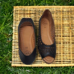 Calzaro Bailarinas | Sandalias | Zapato Salón Piel 24497 Despuntado Laser Negro.