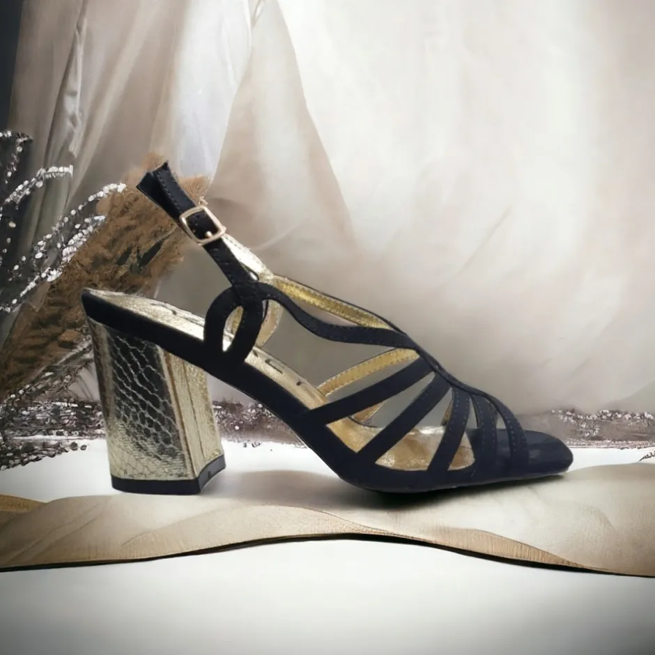 zapato_sandalia__negra_de_2.webp Calzaro Zapatos De Tac贸n | Zapato Sandalia 103 Negra de Tacón Cuadrado.