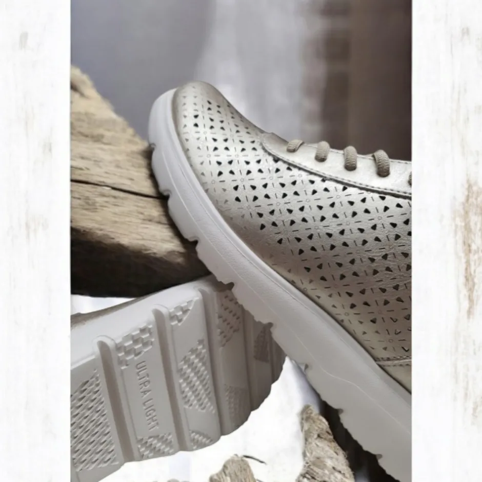 zapatos_sneakers_picadito_1-1.webp Calzaro Confort | Zapatos Sneakers Picaditos Cordones Slip-on 422 Bronce