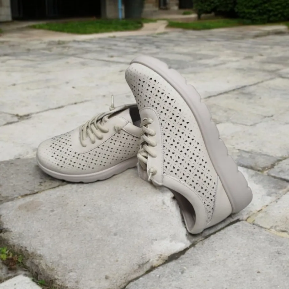 zapatos_sneakers_picadito_3.webp Calzaro Confort | Zapatos Sneakers Picaditos Cordones Slip-on 422 Beige.
